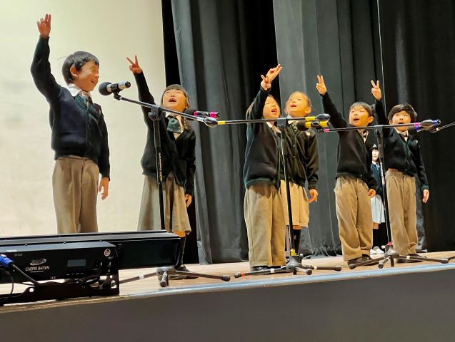 小学部１年生　「にじ」