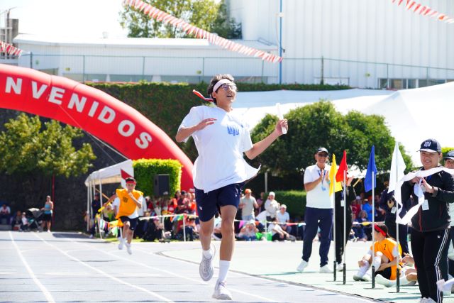 中学部　紅白選抜リレー