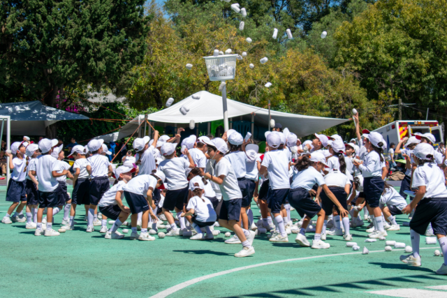 小学部１、２年生　玉入れ